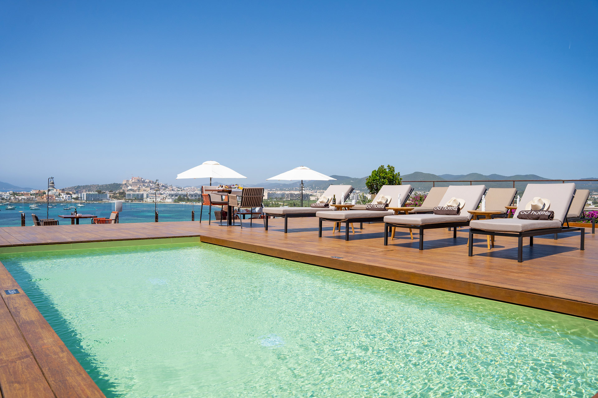 Sky Bar Ocean Drive Talamanca