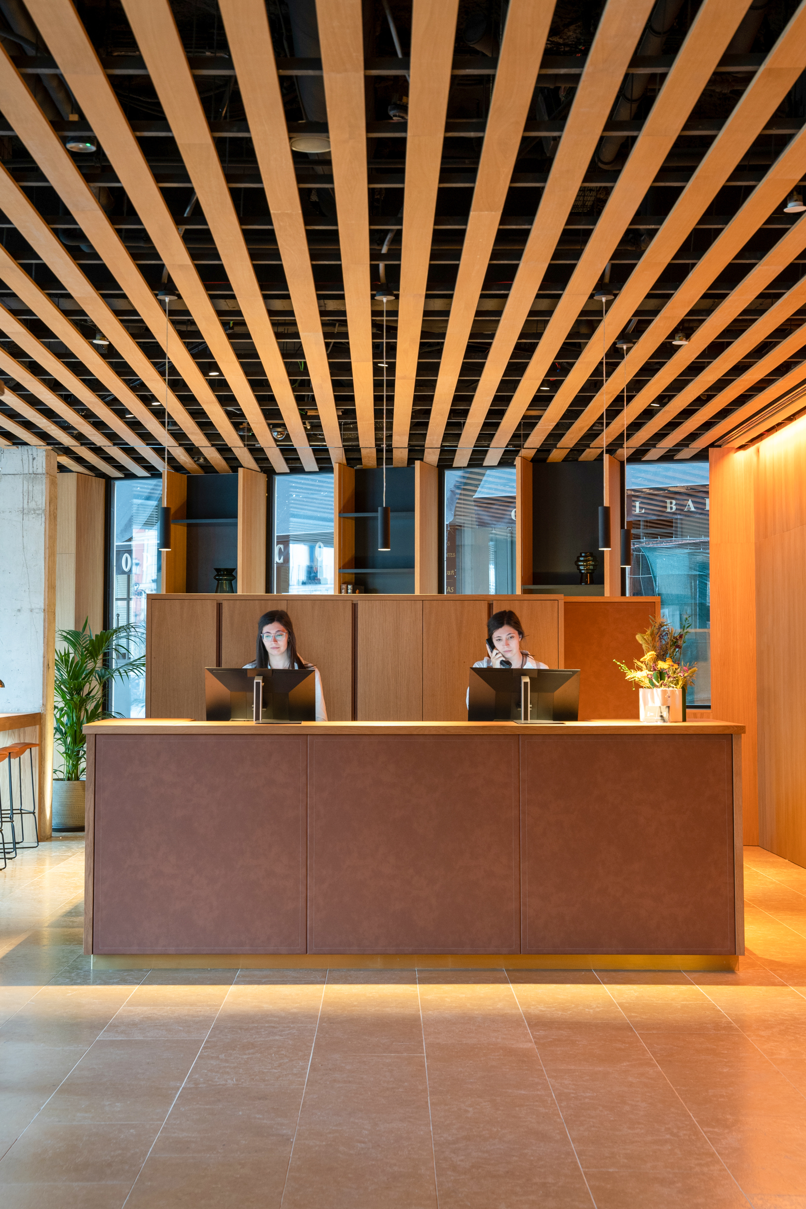 Recepción 24h & Concierge